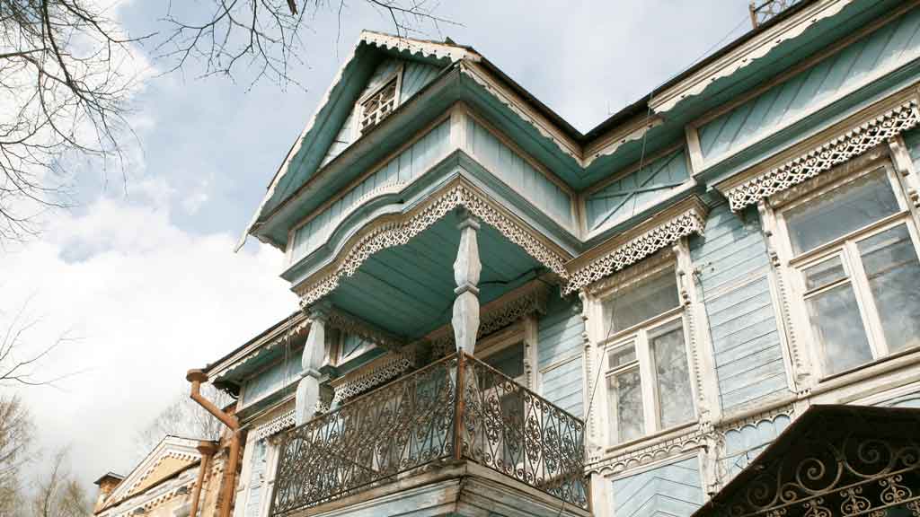 Eaves